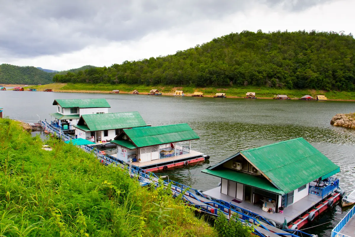 Floating Houses